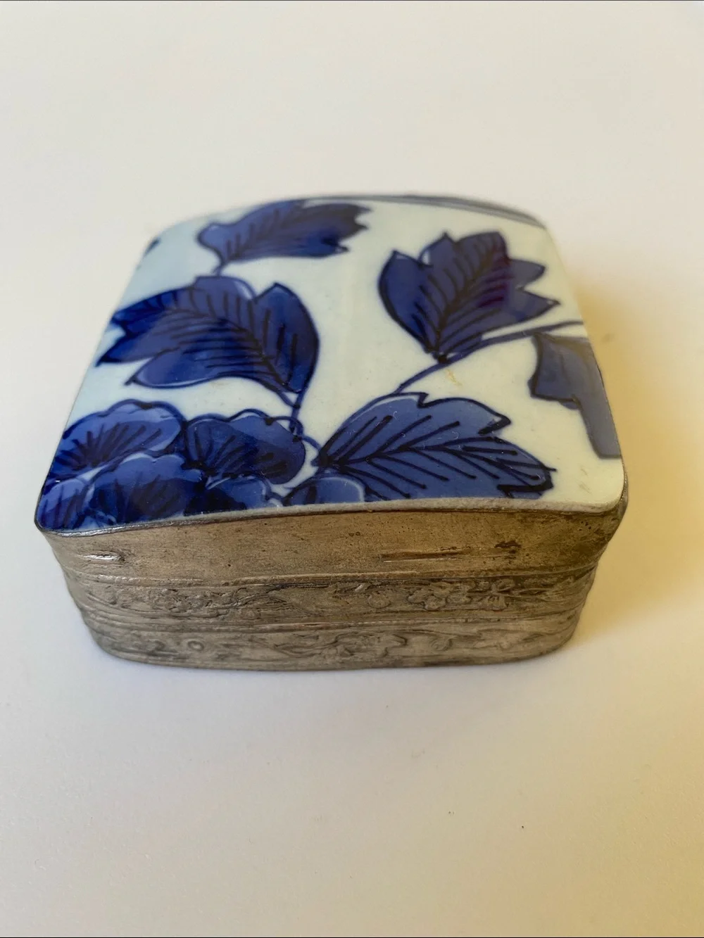 Vintage Asian Hand Painted Porcelain Shard Top Silver Tone Trinket Box